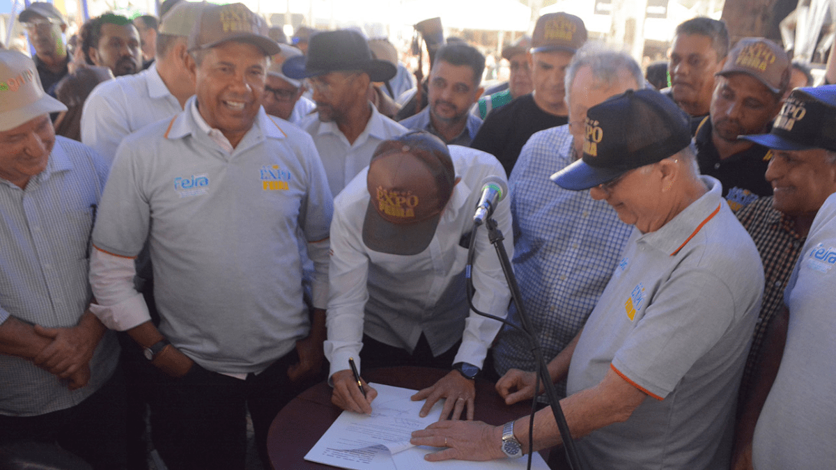 Prefeito José Ronaldo prevê que projeções para a 46ª Expofeira seja alcançada.