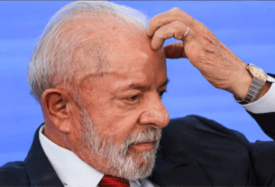 À deriva: Brasil sem rumo 5 À deriva: Brasil sem rumo