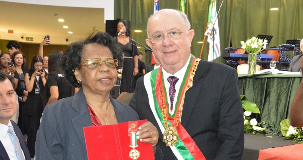 192 anos: Solenidade marca entrega de medalhas da Ordem Municipal do Mérito em Feira de Santana 2 192 anos: Solenidade marca entrega de medalhas da Ordem Municipal do Mérito em Feira de Santana - Foto: Washington Nery