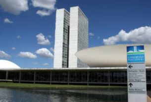 Anistia do 8 de janeiro, LDO, CPMI do INSS e PL da bagagem de mão movimentam a pauta no Congresso 14 Anistia do 8 de janeiro, LDO, CPMI do INSS e PL da bagagem de mão movimentam a pauta no Congresso - Foto: Tiago Orihuela/Getty images